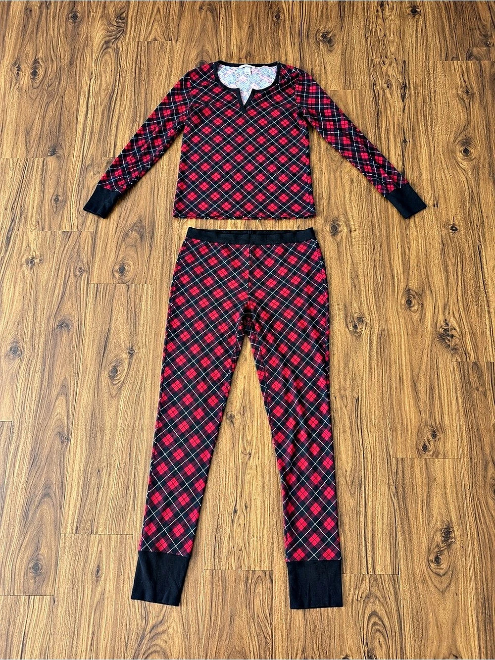 Victoria's Secret Thermal Plajama Set Plaid Pajamas Red & Black Medium